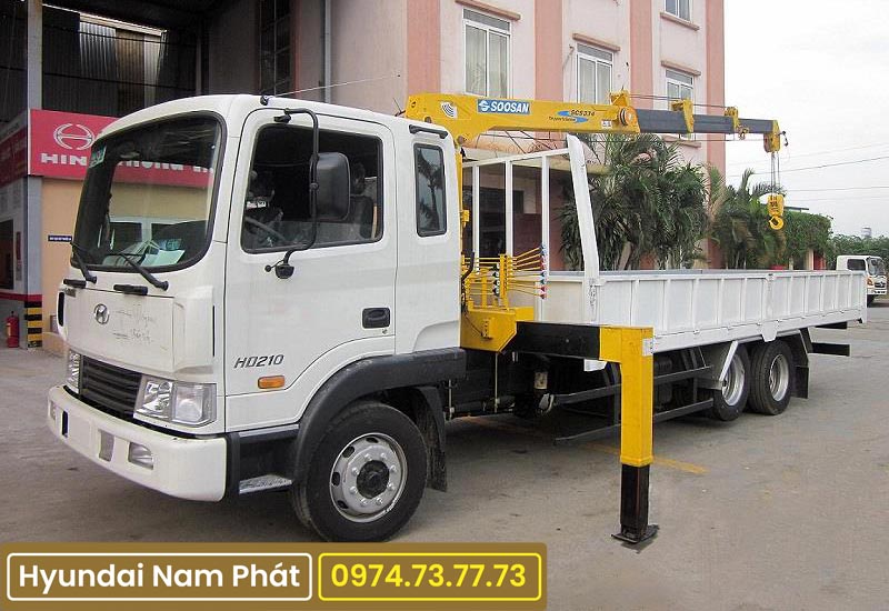 Xe Tải Hyundai HD210 3 Chân Rút Gắn Cẩu Soosan 5 Tấn SCS 524